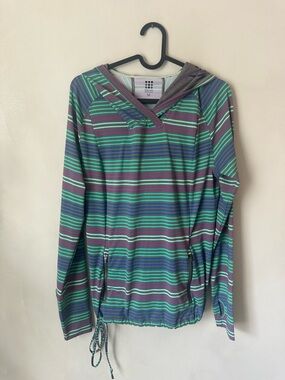 Title Nine Size M Medium Long Sleeve Sunset Stripe Sunbuster Hoodie